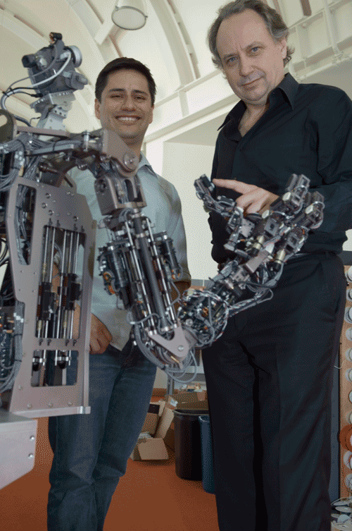 Rodney Brooks, Eduardo Torres-Jara and the robot Obrero
